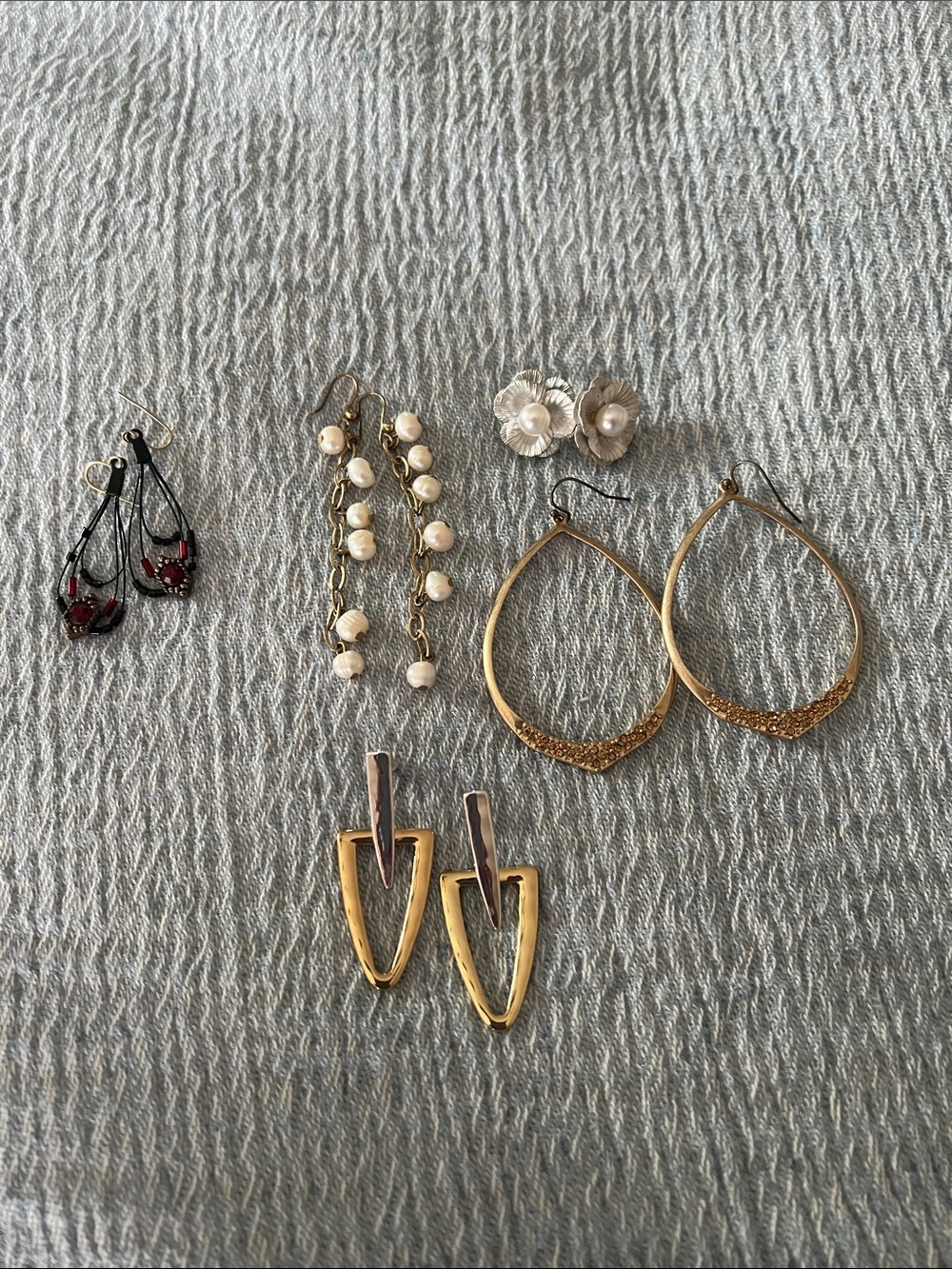 Assorted Women's Earring Set in Gold, Silver and Pearl Tones
